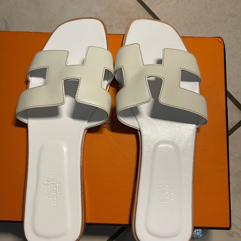 Hermes oran sandals